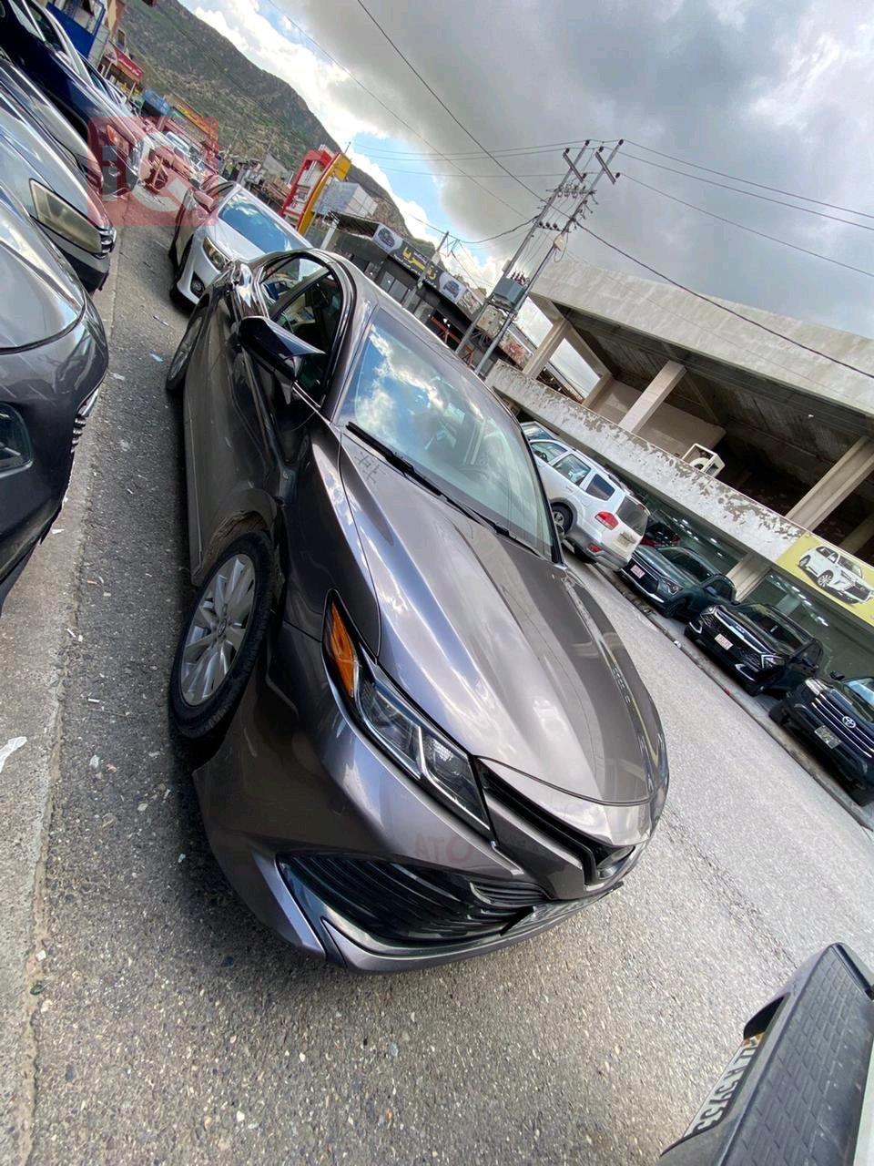 تۆیۆتا کامری